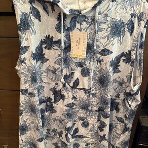 NEW - LuLaRoe 'Brittany' Floral Sleeveless Hoodie 3XL